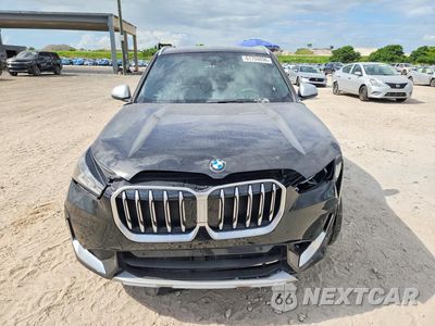 Piąte zdjęcie samochodu w środku: 2024 BMW X1 XDRIVE28I VIN:WBX73EF06R5Z40932 - miniatura
