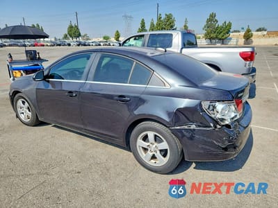 Drugie zdjęcie samochodu z przodu: 2015 CHEVROLET CRUZE LT VIN:1G1PC5SB7F7184864 - miniatura