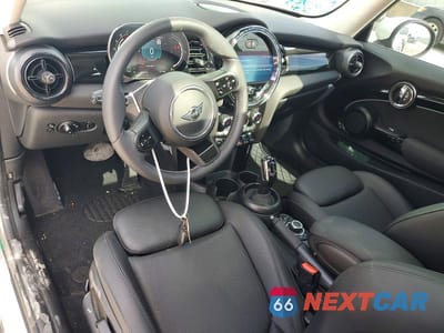 Zdjęcie 8 z 12 samochodu: 2024 MINI COOPER S VIN:WMW53DH01R2U75079 - miniatura