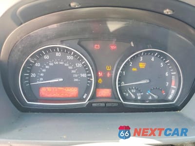 Zdjęcie 9 z 14 samochodu: 2004 BMW X3 3.0I VIN:WBXPA93404WC32766 - miniatura