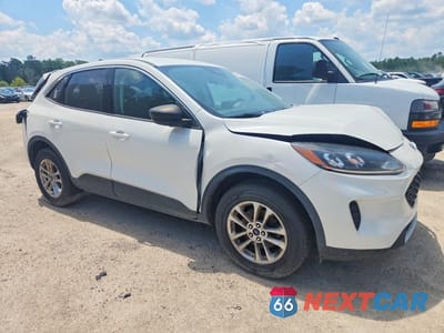 Czwarte zdjęcie samochodu z boku: 2022 FORD ESCAPE SE VIN:1FMCU9G60NUA60887 - miniatura