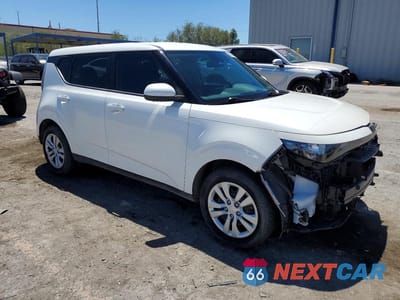 Czwarte zdjęcie samochodu z boku: 2023 KIA SOUL LX VIN:KNDJ23AU8P7875765 - miniatura