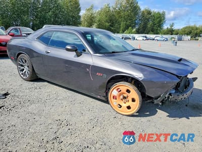 Czwarte zdjęcie samochodu z boku: 2016 DODGE CHALLENGER SRT 392 VIN:2C3CDZDJ4GH201516 - miniatura