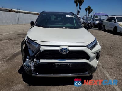 Piąte zdjęcie samochodu w środku: 2022 TOYOTA RAV4 XSE VIN:4T3E6RFV4NU092289 - miniatura