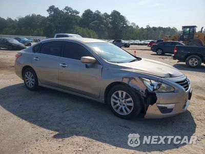 Czwarte zdjęcie samochodu z boku: 2014 NISSAN ALTIMA 2.5 S VIN:1N4AL3AP5EC140419 - miniatura