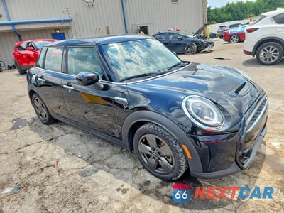 Czwarte zdjęcie samochodu z boku: 2022 MINI COOPER S VIN:WMW53DK08N2R12675 - miniatura