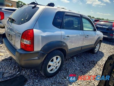 Trzecie zdjęcie samochodu z tyłu: 2005 HYUNDAI TUCSON GLS VIN:KM8JN12D25U183876 - miniatura