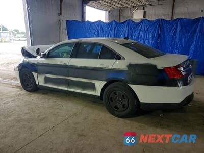Drugie zdjęcie samochodu z przodu: 2015 FORD TAURUS POLICE INTERCEPTOR VIN:1FAHP2MK1FG204012 - miniatura