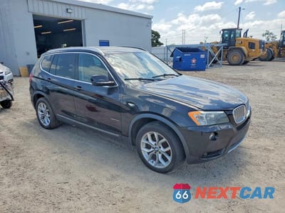 Czwarte zdjęcie samochodu z boku: 2011 BMW X3 XDRIVE35I VIN:5UXWX7C55BLL15317 - miniatura