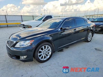 2010 LEXUS LS 460L JTHGL1EF3A5041556 - główne zdjęcie licytacji z USA - miniatura