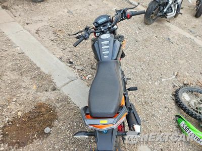 Zdjęcie 6 z 9 samochodu: 2023 DUCATI 696 ABS VIN:LXAPKRPD7PX000002 - miniatura