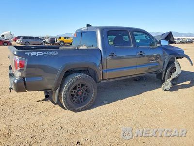 Trzecie zdjęcie samochodu z tyłu: 2021 TOYOTA TACOMA TRD OFF-ROAD VIN:3TMCZ5AN4MM432748 - miniatura