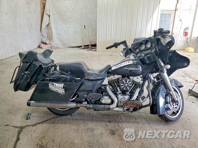 2011 HARLEY-DAVIDSON FLHX 1HD1KBM11BB642696 - główne zdjęcie licytacji z USA - miniatura