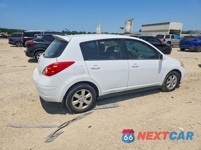 Trzecie zdjęcie samochodu z tyłu: 2009 NISSAN VERSA 1.8 S VIN:3N1BC13E69L367842 - miniatura