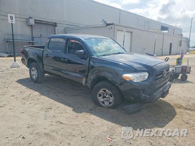 Czwarte zdjęcie samochodu z boku: 2019 TOYOTA TACOMA SR VIN:5TFAX5GN0KX155902 - miniatura