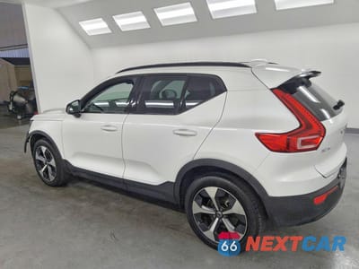 Drugie zdjęcie samochodu z przodu: 2024 VOLVO XC40 CORE VIN:YV4L12UK2R2211653 - miniatura