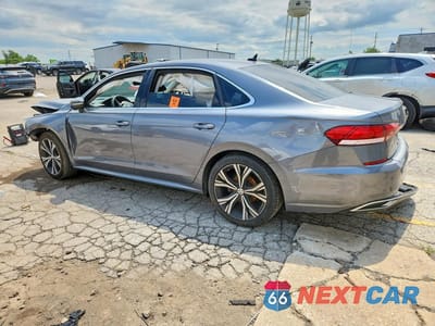 Drugie zdjęcie samochodu z przodu: 2021 VOLKSWAGEN PASSAT SE VIN:1VWSA7A30MC009998 - miniatura