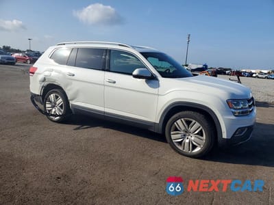 Czwarte zdjęcie samochodu z boku: 2018 VOLKSWAGEN ATLAS SEL PREMIUM VIN:1V2NR2CA7JC546904 - miniatura