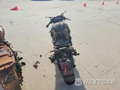 Czwarte zdjęcie samochodu z boku: 2015 SUZUKI GSX1300 RA VIN:JS1GX72B9F2100588 - miniatura