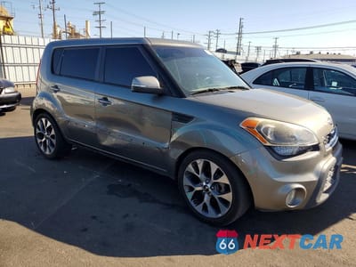 Czwarte zdjęcie samochodu z boku: 2012 KIA SOUL ! VIN:KNDJT2A60C7472592 - miniatura
