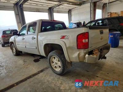 Drugie zdjęcie samochodu z przodu: 2010 CHEVROLET SILVERADO K1500 LTZ VIN:3GCRKTE36AG230077 - miniatura