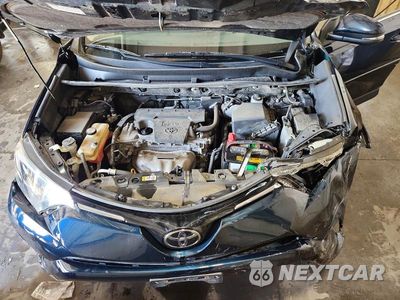 Zdjęcie 11 z 12 samochodu: 2018 TOYOTA RAV4 XLE VIN:JTMRFREV6JJ245556 - miniatura