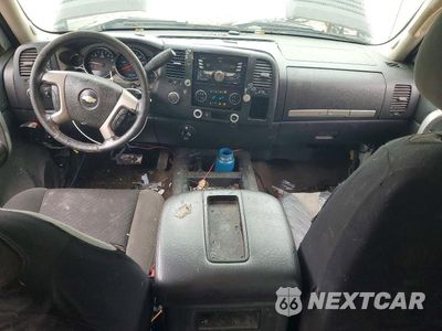 Zdjęcie 8 z 12 samochodu: 2008 CHEVROLET SILVERADO K2500 HEAVY DUTY VIN:1GCHK23K78F210867 - miniatura