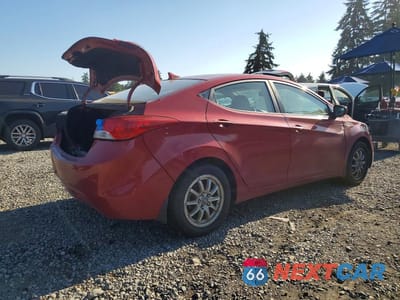 Trzecie zdjęcie samochodu z tyłu: 2013 HYUNDAI ELANTRA GLS VIN:KMHDH4AE9DU638317 - miniatura