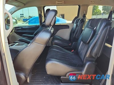 Zdjęcie 11 z 13 samochodu: 2016 CHRYSLER TOWN & COUNTRY LIMITED VIN:2C4RC1JG7GR270178 - miniatura