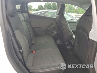 Zdjęcie 10 z 12 samochodu: 2026 TESLA Y VIN:7SAYGDEE1TA651346 - miniatura