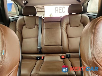 Zdjęcie 10 z 13 samochodu: 2021 VOLVO XC60 T5 MOMENTUM VIN:YV4102RK4M1758084 - miniatura