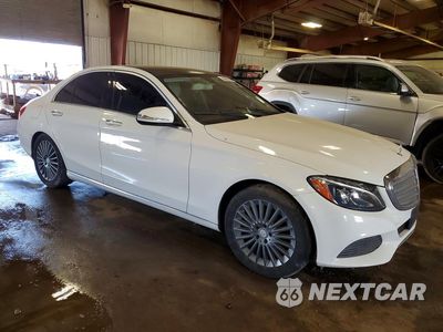 Czwarte zdjęcie samochodu z boku: 2015 MERCEDES-BENZ C 300 4MATIC VIN:55SWF4KB9FU009237 - miniatura
