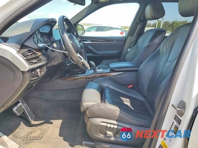 Zdjęcie 7 z 13 samochodu: 2015 BMW X5 XDRIVE35I VIN:5UXKR0C57F0K56875 - miniatura