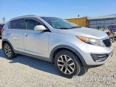 Czwarte zdjęcie samochodu z boku: 2015 KIA SPORTAGE LX VIN:KNDPB3AC0F7754227 - miniatura