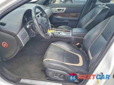 Zdjęcie 7 z 12 samochodu: 2015 JAGUAR XF 3.0 SPORT VIN:SAJWA0F78F8U53919 - miniatura