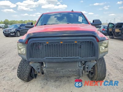 Piąte zdjęcie samochodu w środku: 2015 RAM 3500 SLT VIN:3C63R3DL3FG555710 - miniatura