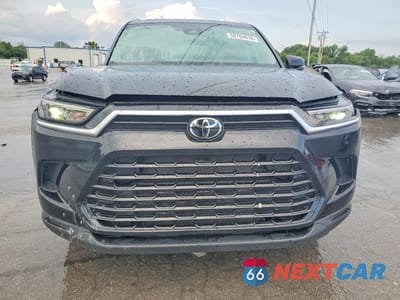 Piąte zdjęcie samochodu w środku: 2024 TOYOTA GRAND HIGHLANDER XLE VIN:5TDAAAB52RS039117 - miniatura
