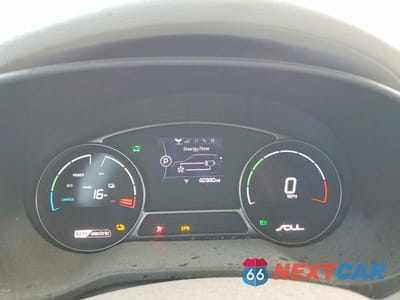 Zdjęcie 9 z 13 samochodu: 2018 KIA SOUL EV EV-E VIN:KNDJX3AE7J7032271 - miniatura