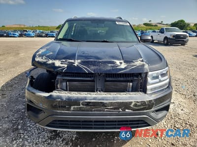 Piąte zdjęcie samochodu w środku: 2018 VOLKSWAGEN ATLAS S VIN:1V2AP2CA2JC541193 - miniatura