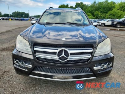 Piąte zdjęcie samochodu w środku: 2010 MERCEDES-BENZ GL 350 BLUETEC VIN:4JGBF2FEXAA615474 - miniatura