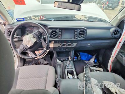 Zdjęcie 8 z 12 samochodu: 2021 TOYOTA TACOMA ACCESS CAB VIN:3TYRX5GN3MT009087 - miniatura