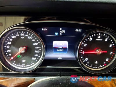 Zdjęcie 9 z 12 samochodu: 2019 MERCEDES-BENZ E 450 4MATIC VIN:WDDZF6JB6KA555112 - miniatura