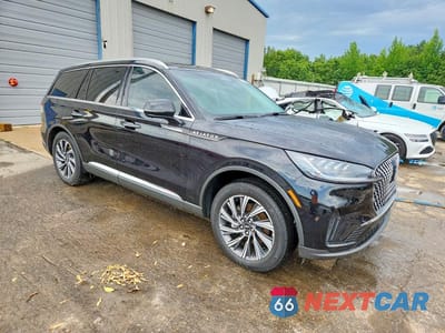 Czwarte zdjęcie samochodu z boku: 2025 LINCOLN AVIATOR VIN:5LM5J6XC6SGL35188 - miniatura