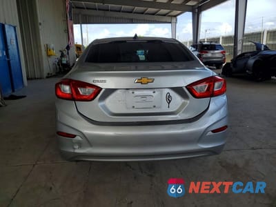 Zdjęcie 6 z 12 samochodu: 2017 CHEVROLET CRUZE LS VIN:1G1BC5SM6H7199953 - miniatura