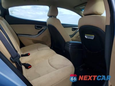 Zdjęcie 10 z 13 samochodu: 2013 HYUNDAI ELANTRA GLS VIN:KMHDH4AE1DU592644 - miniatura