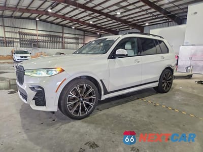 2022 BMW X7 5UXCX6C02N9J96015 - główne zdjęcie licytacji z USA - miniatura
