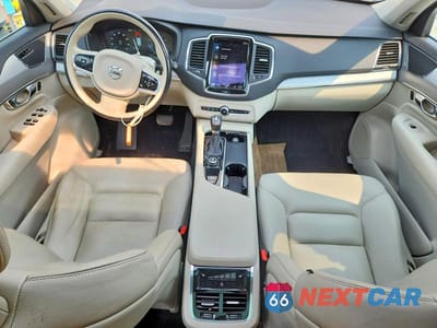 Zdjęcie 8 z 13 samochodu: 2022 VOLVO XC90 T5 MOMENTUM VIN:YV4102PK7N1804348 - miniatura