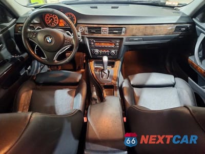 Zdjęcie 8 z 12 samochodu: 2011 BMW 328 XI VIN:WBAPK7C50BA463601 - miniatura