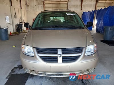 Piąte zdjęcie samochodu w środku: 2005 DODGE GRAND CARAVAN SXT VIN:2D4GP44L25R290859 - miniatura
