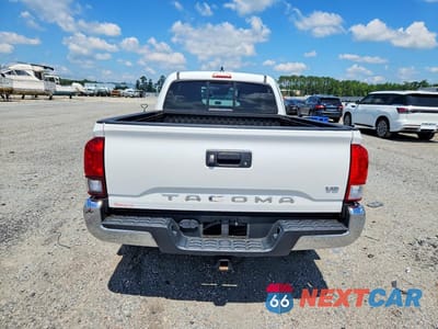 Zdjęcie 6 z 12 samochodu: 2022 TOYOTA TACOMA SR5 V6 VIN:3TYRZ5CN8NT020457 - miniatura